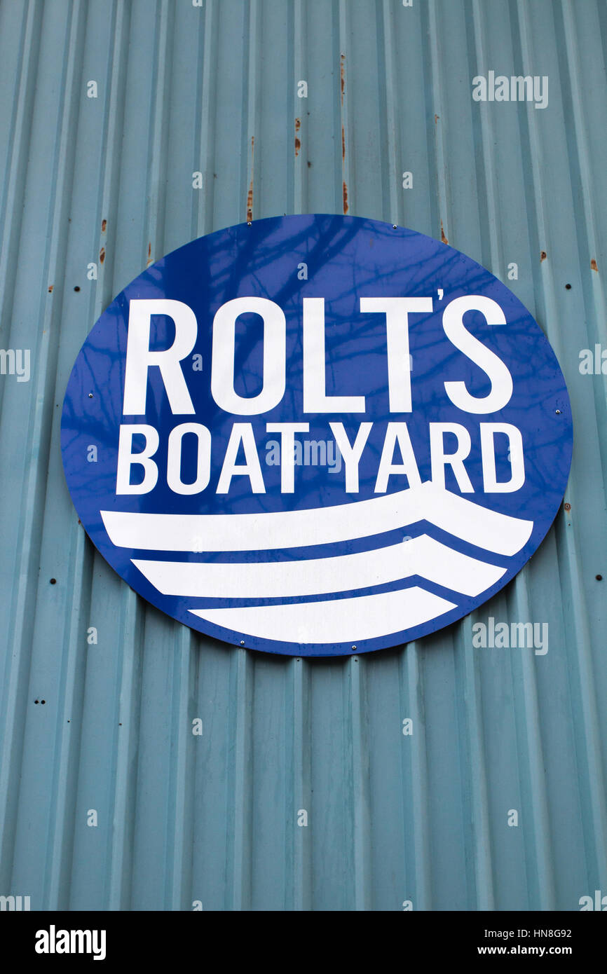 ROLTS BOAT YARD: sign on the workshop and premises of Rolt's boat yard in Bristol, England. Stock Photo