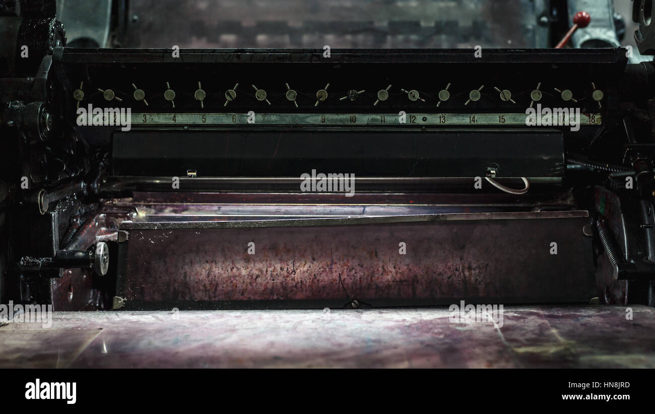 Offset printing machine hires stock photography and images Alamy