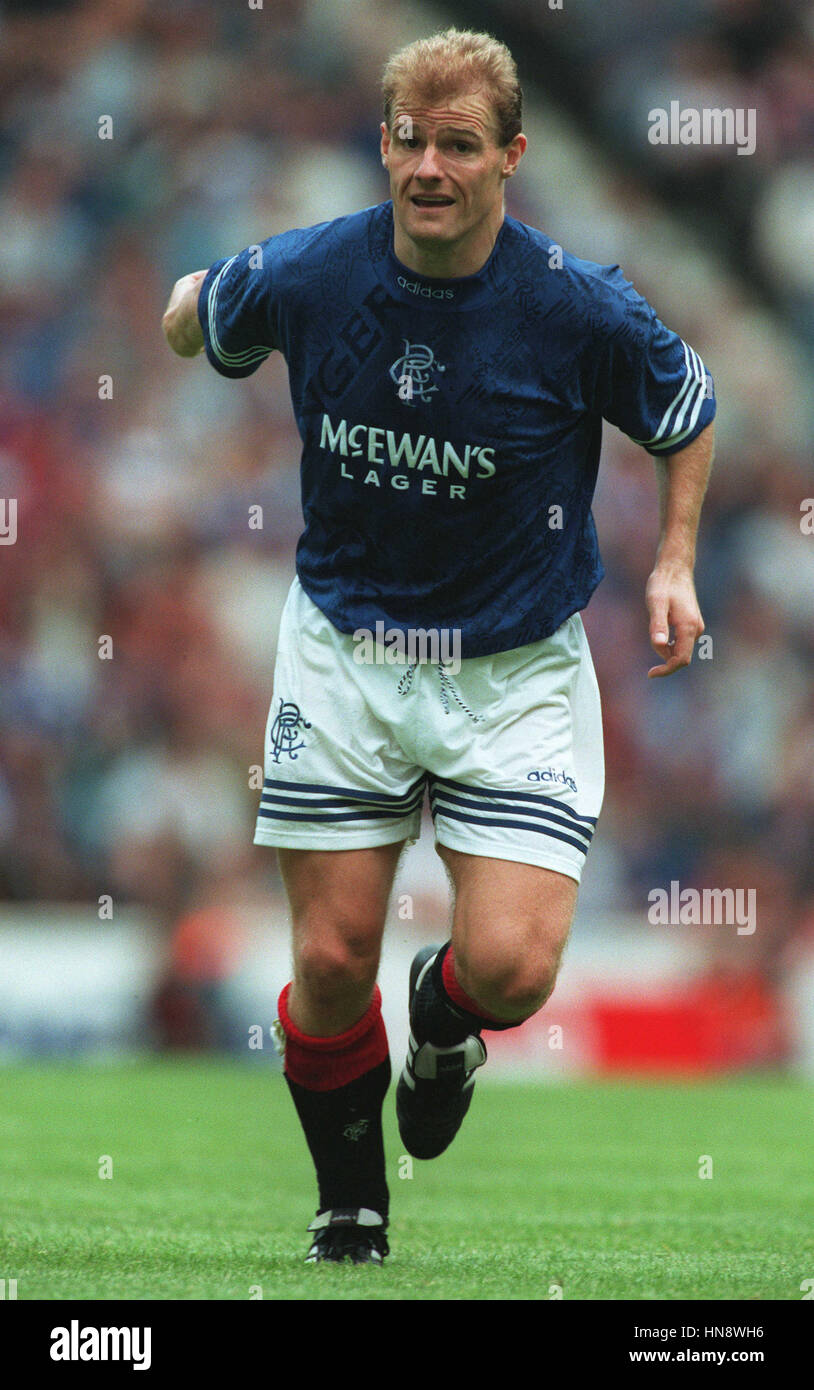 GORDON DURIE GLASGOW RANGERS FC 08 August 1994 Stock Photo Alamy