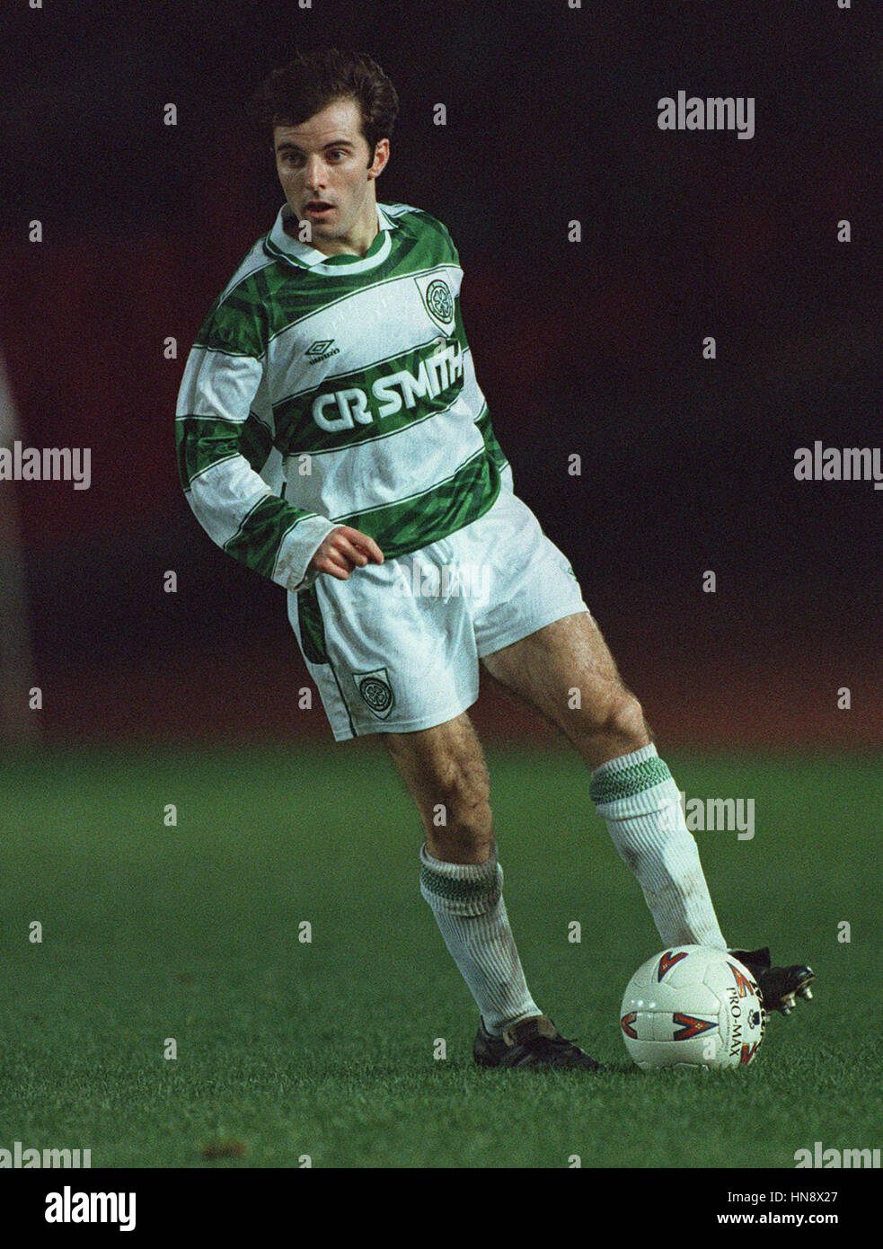 BRIAN MCLAUGHLIN GLASGOW CELTIC FC 08 December 1994 Stock Photo Alamy