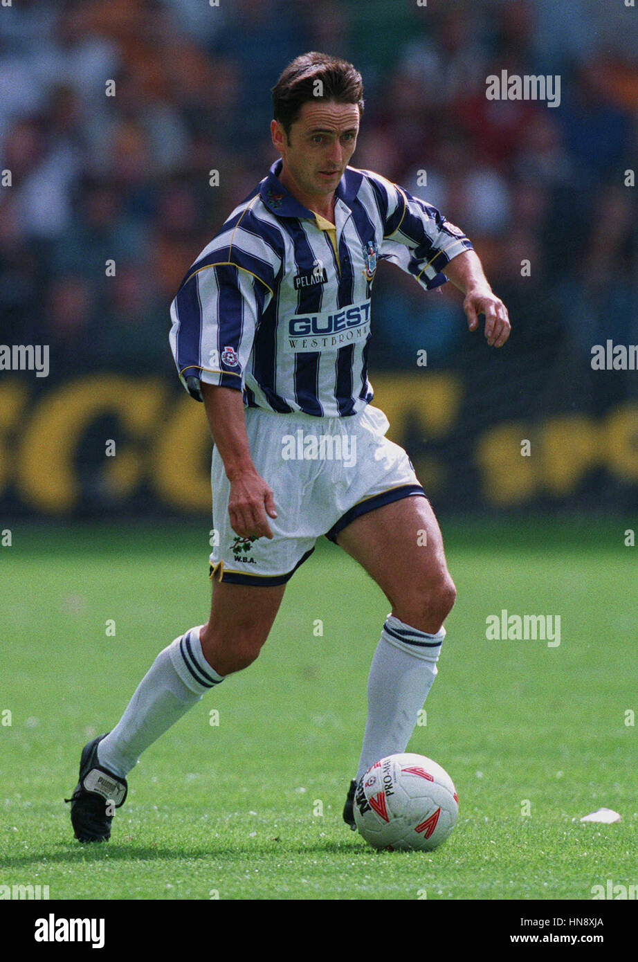 Bernard mcnally hires stock photography and images Alamy