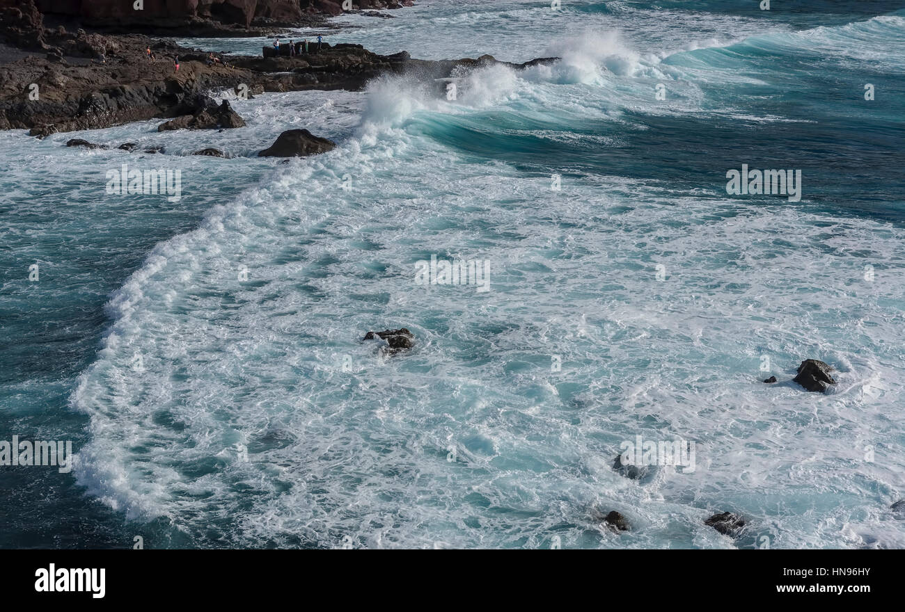 Big wave splash river hi-res stock photography and images - Alamy