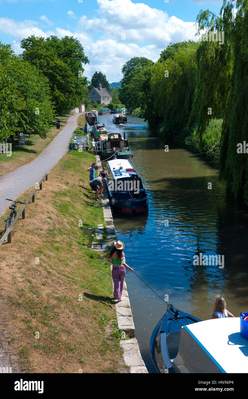 Mooring on Kennet and Avon Canal at Bathampton, Somersert, England, UK Stock Photo