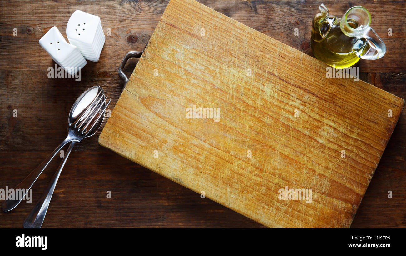 How To Oil Wood Cutting Boards and Spoons