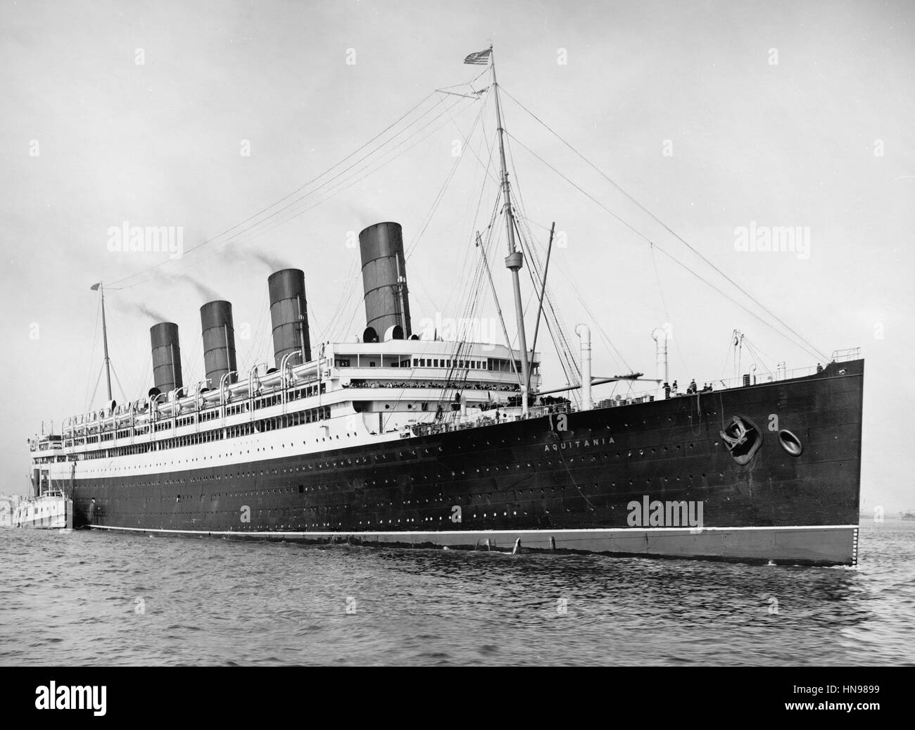 RMS AQUITANIA Cunard Line transatlantic passenger ship (1913-1950) shown in New York harbour on her maiden voyage in May 1914 Stock Photo