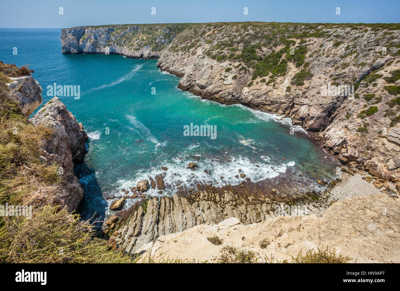 Portugal, Algarve, Cabo de Sao Vicente, steep cliffs below Fortaleza de Beliche Stock Photo