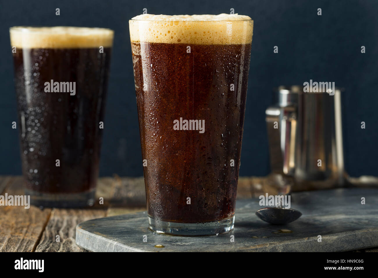 Frothy Nitro Cold Brew Coffee Ready to Drink Stock Photo Alamy