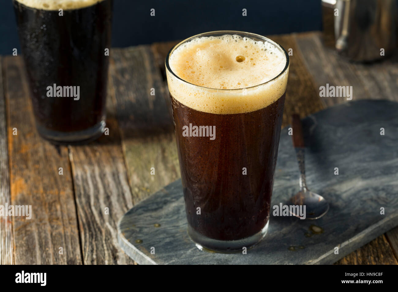 Frothy Nitro Cold Brew Coffee Ready to Drink Stock Photo Alamy