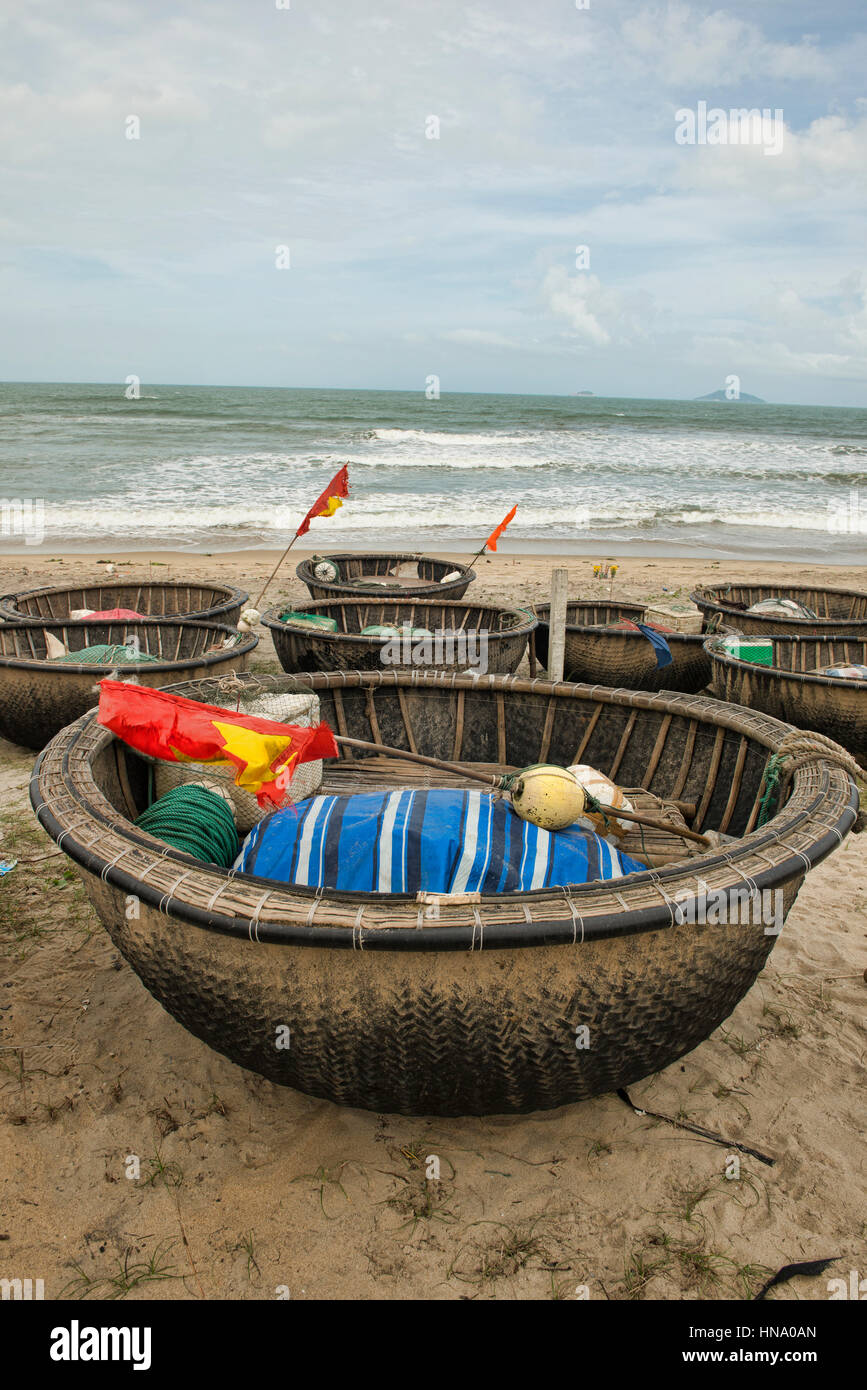Traditional basket boats hires stock photography and images Alamy