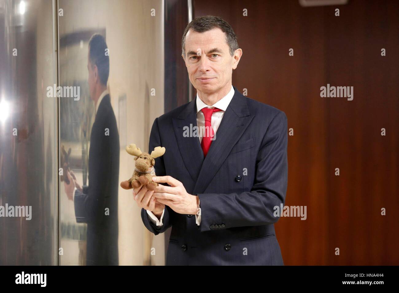 Jean Pierre Mustier (CEO of Unicredit Bank) shows his lucky charm puppet ,  Rome, Italy, Gen 12, 2017 Credit © Remo Casilli/Sintesi/Alamy Stock Pho  Stock Photo - Alamy