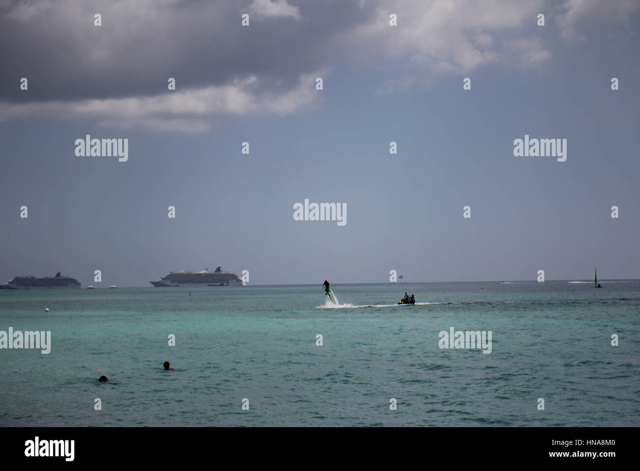 Seven Mile Beach Grand Cayman Stock Photo - Alamy