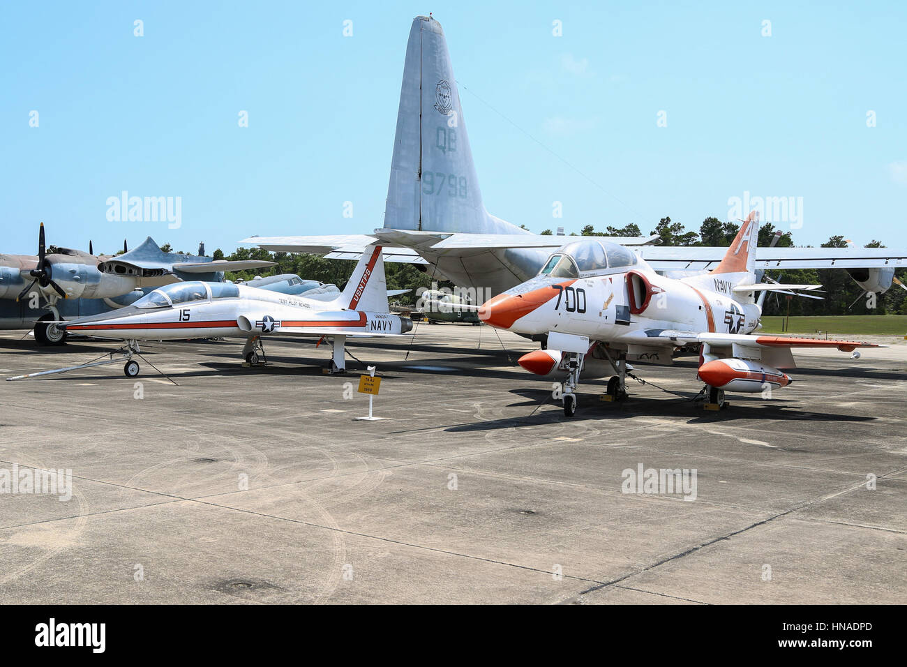 McDonald Douglas TA-4 Skyhawk and a Northrop T-38 Talon Stock Photo