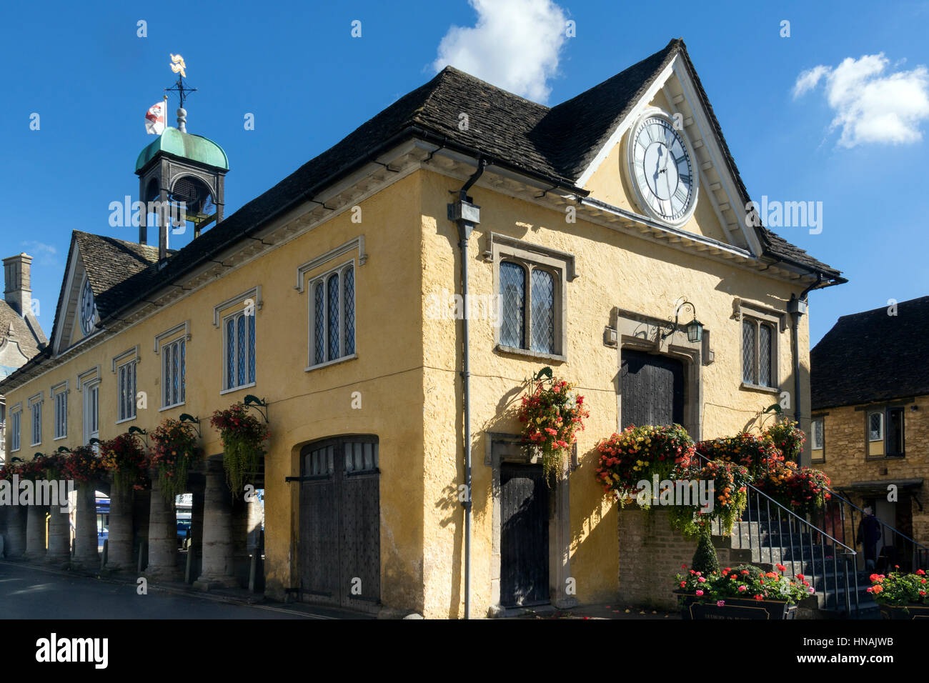 Market Place in the Cotswold town of Tetbury Stock Photo Alamy