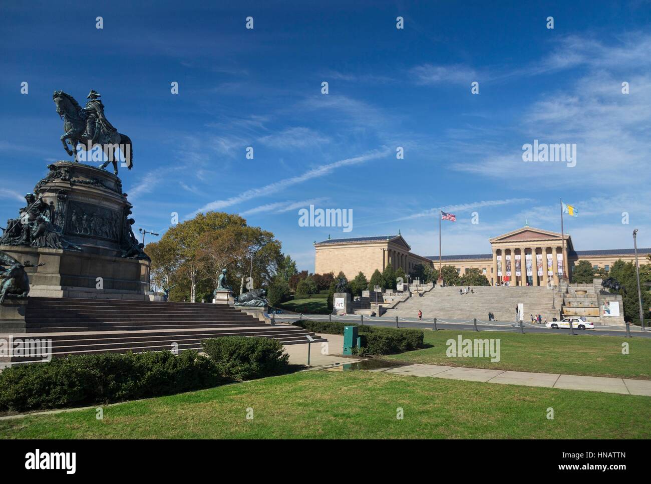 Philadelphia Museum of Art, Philadelphia, Pennsylvania with Washington Monument in foreground. Stock Photo