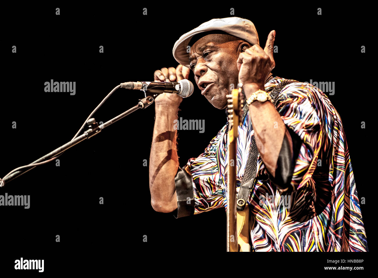 Buddy Guy Live in London Stock Photo Alamy