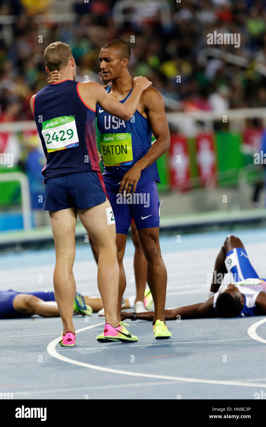 Rio de Janeiro, Brazil. 18 August 2016.  Athletics, Ashton Eaton (USA)  and Kevin Mayer (FRA) after completing the Decathlon 1500m at the 2016 Olympic Stock Photo