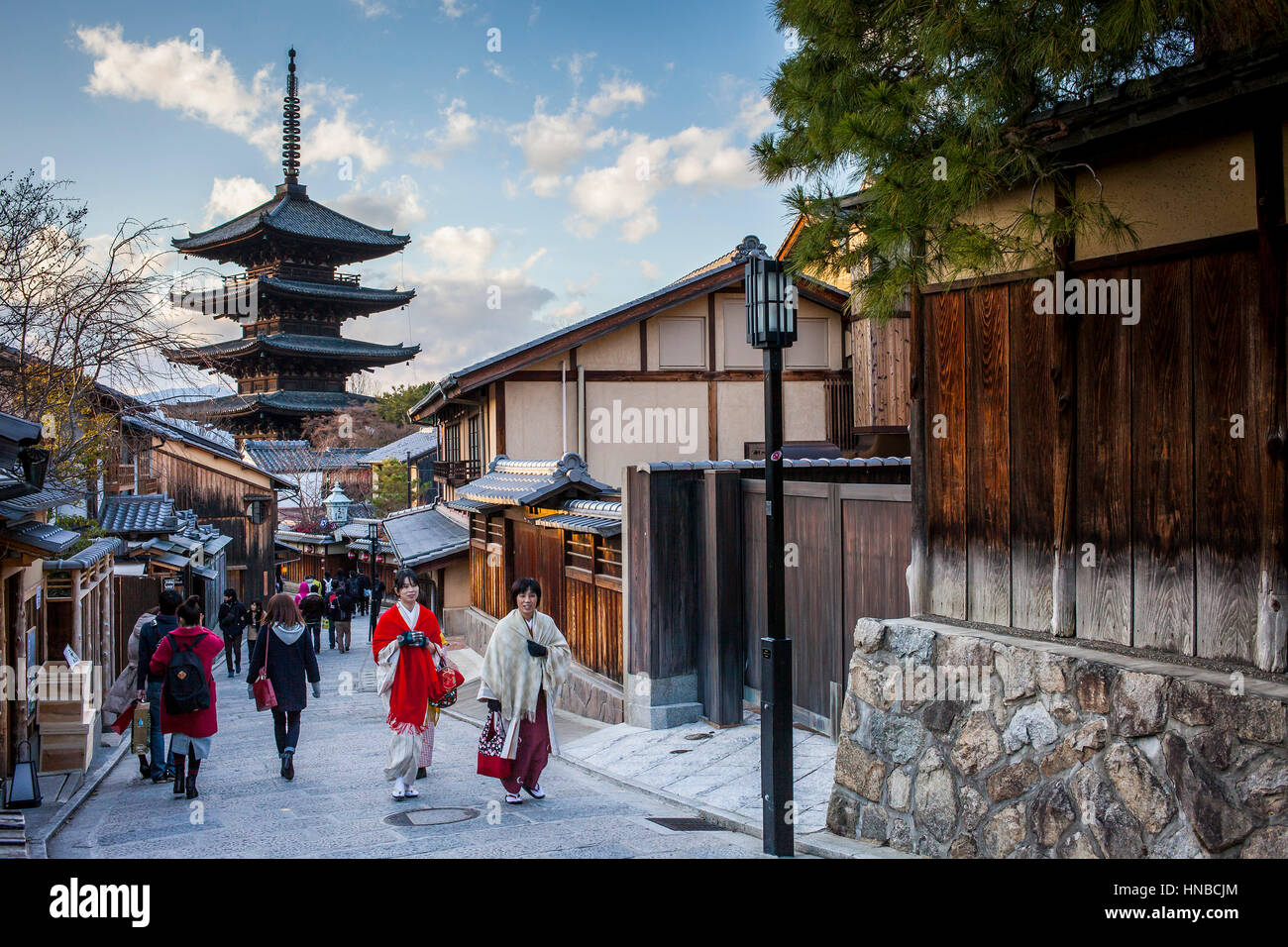 Sanneizaka Street And Yasaka Pagoda Gion District Kyoto Japan Stock Photo Alamy Sanneizaka Street And Yasaka Pagoda Gion District Kyoto Japan Stock Photo Alamy