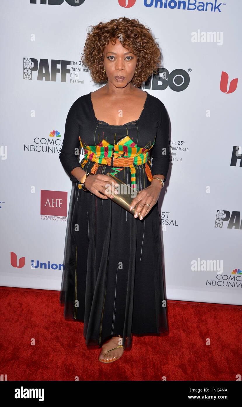 Alfre woodard hi-res stock photography and images - Alamy