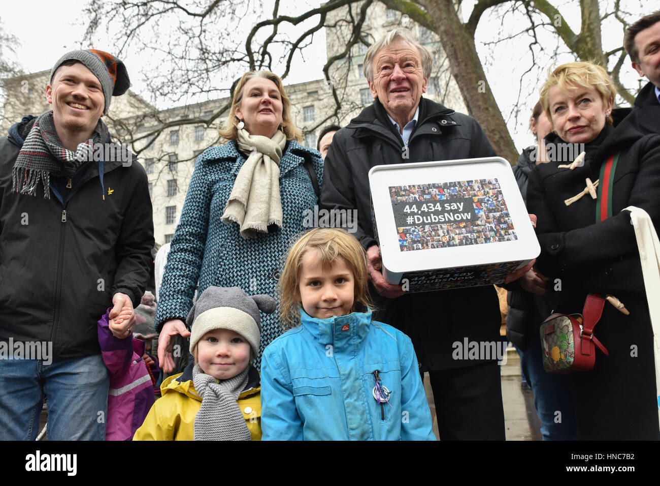Downing Street, London, UK. 11th February 2017. The Labour Peer Alf Dubs delivers a petition at Downing Street, to demand the renistatement of the child refugee scheme. Credit: Matthew Chattle/Alamy Live News Stock Photo