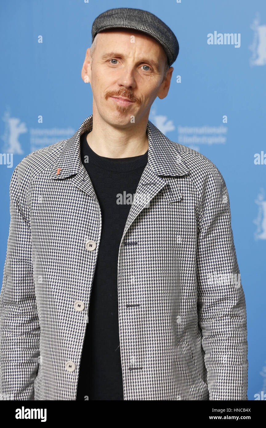 Berlin, Germany. 10th Feb, 2017. Ewen Bremner during the 'T2 Trainspotting' photocall at the 67th Berlin International Film Festival/Berlinale 2017 on February 10, 2017 in Berlin, Germany. | usage worldwide Credit: dpa/Alamy Live News Stock Photo