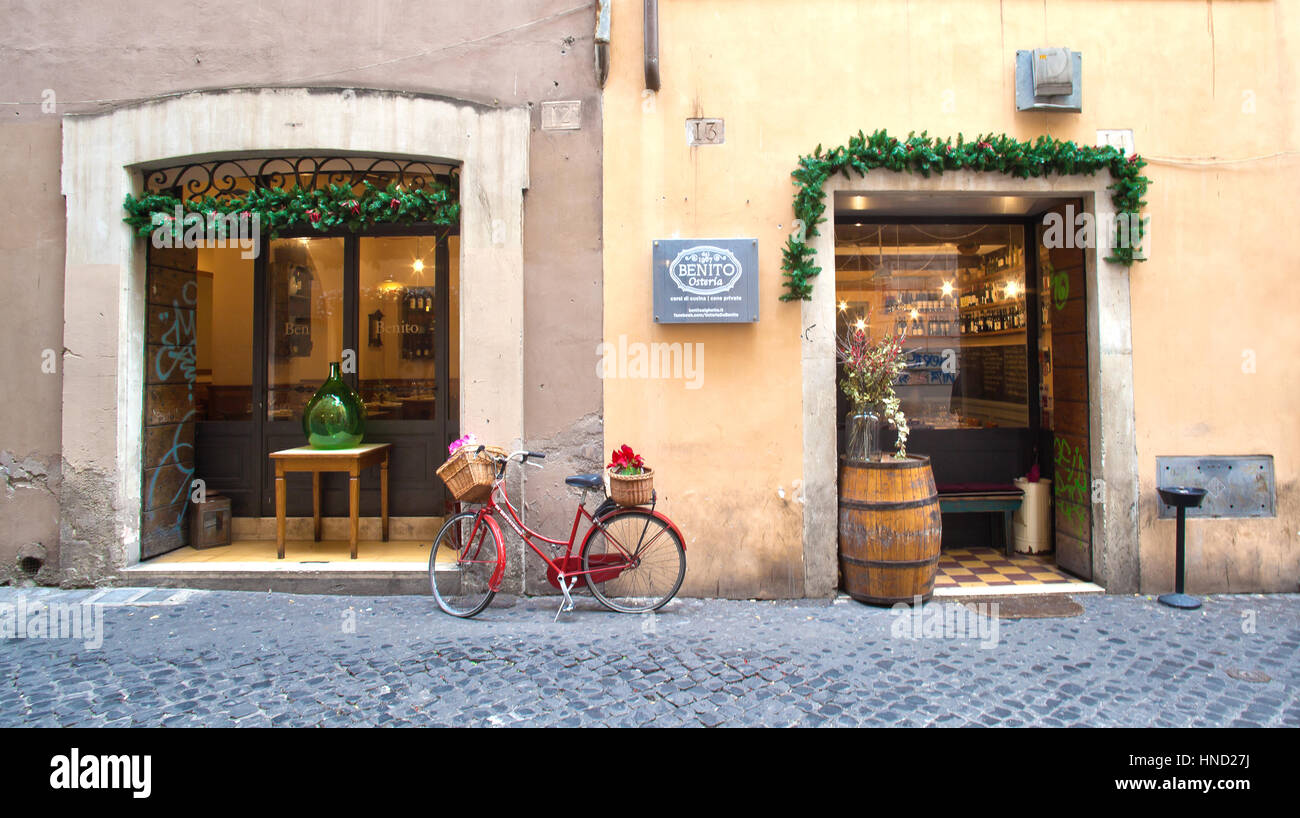Roman osteria hi-res stock photography and images - Alamy