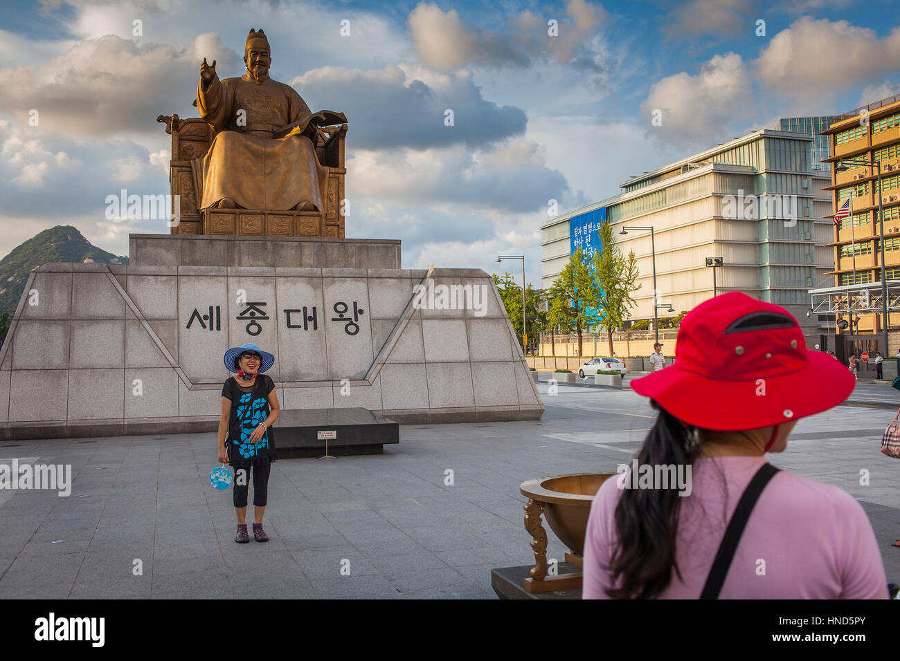 South Korea Woman Statue High Resolution Stock Photography And Images Alamy