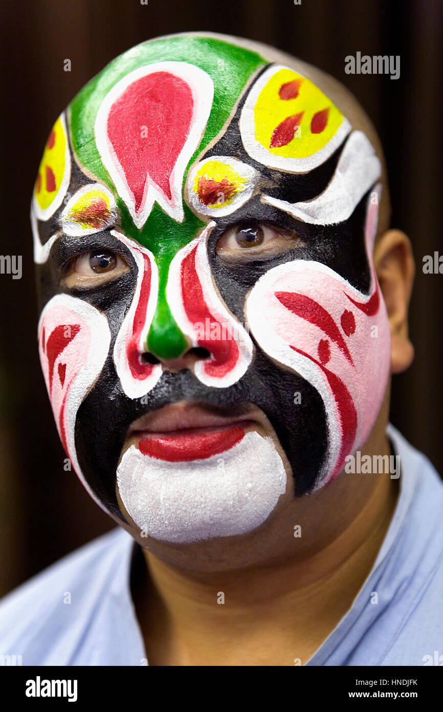 makeup, Portrait of a male Pekin opera performer. Laoshe Tea house. Nº3