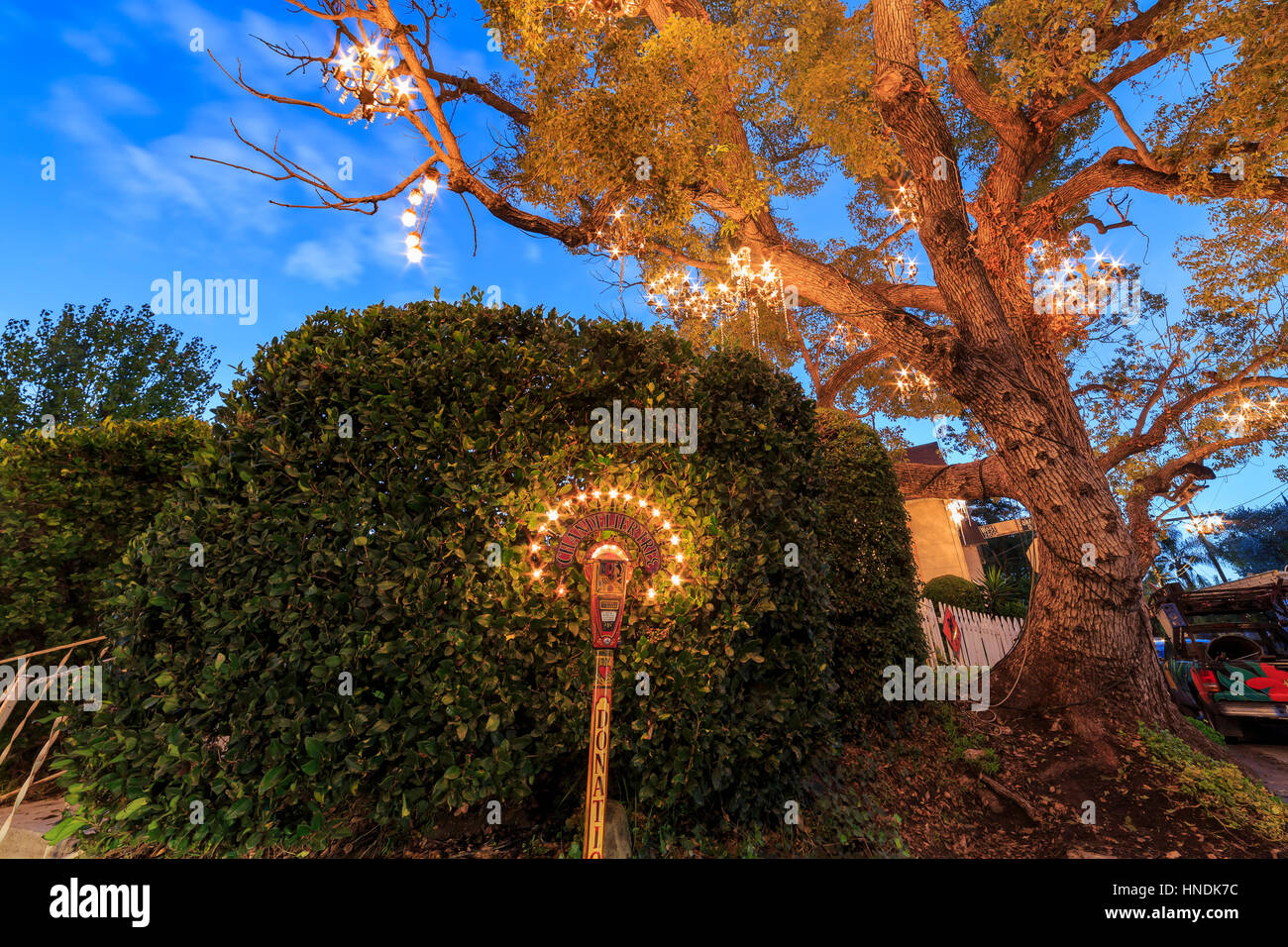 Chandelier tree los angeles hires stock photography and images Alamy