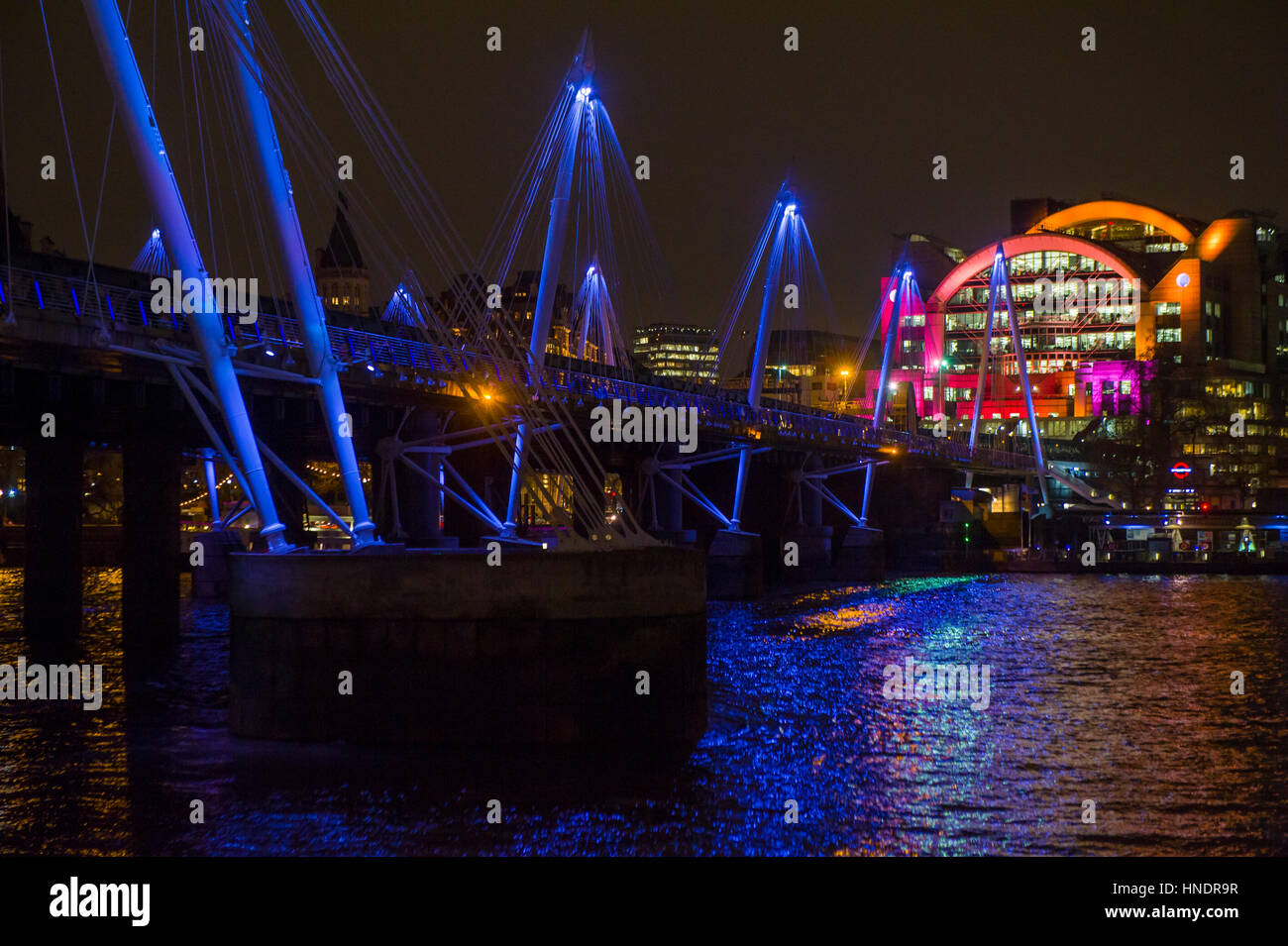 Charing cross bridge hires stock photography and images Alamy