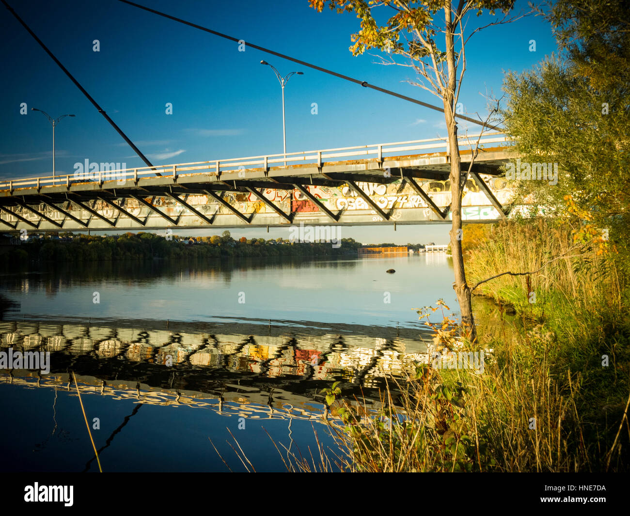 Papineau bridge hires stock photography and images Alamy