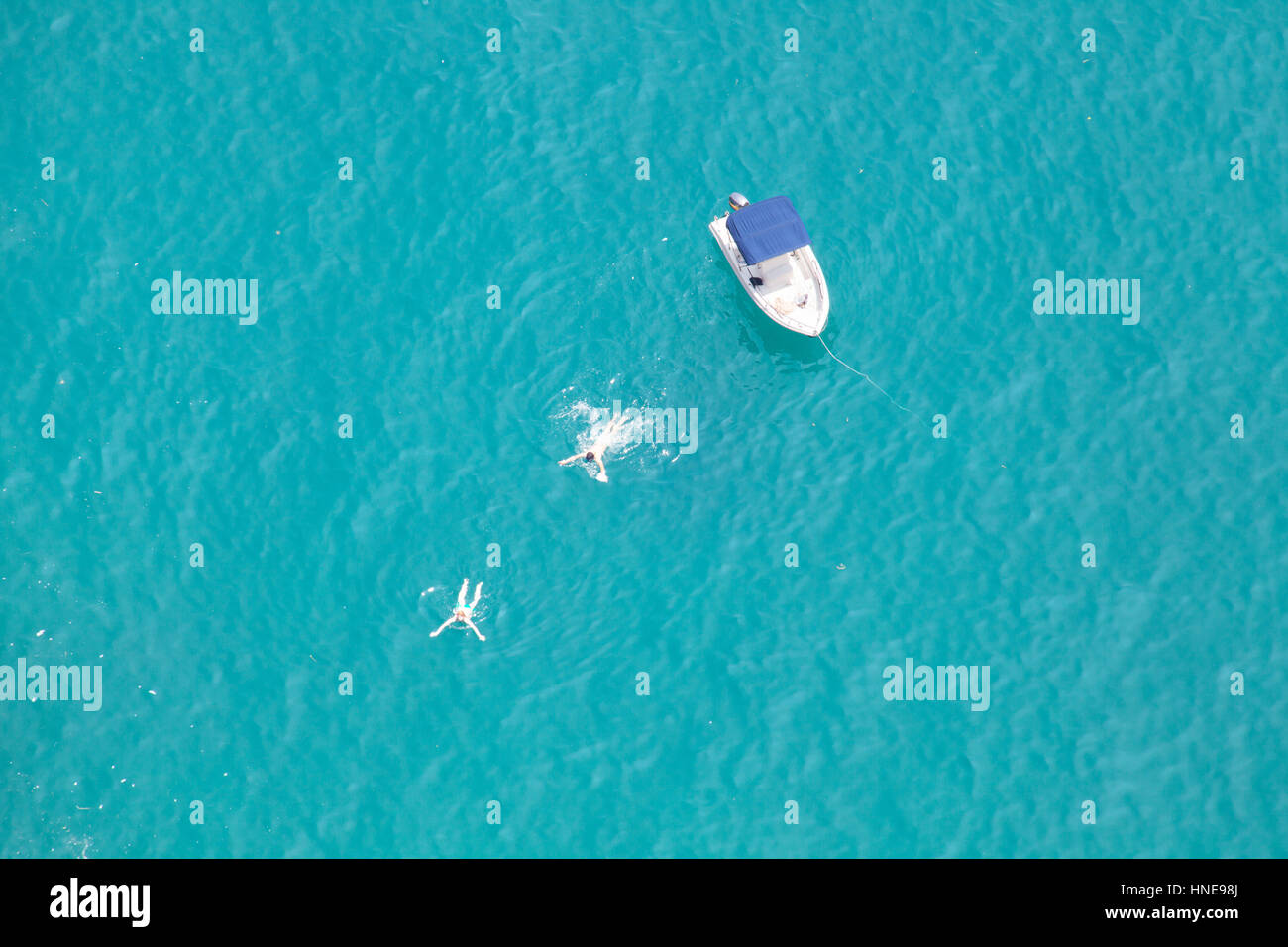 Woman scuba diving boat hi-res stock photography and images - Alamy