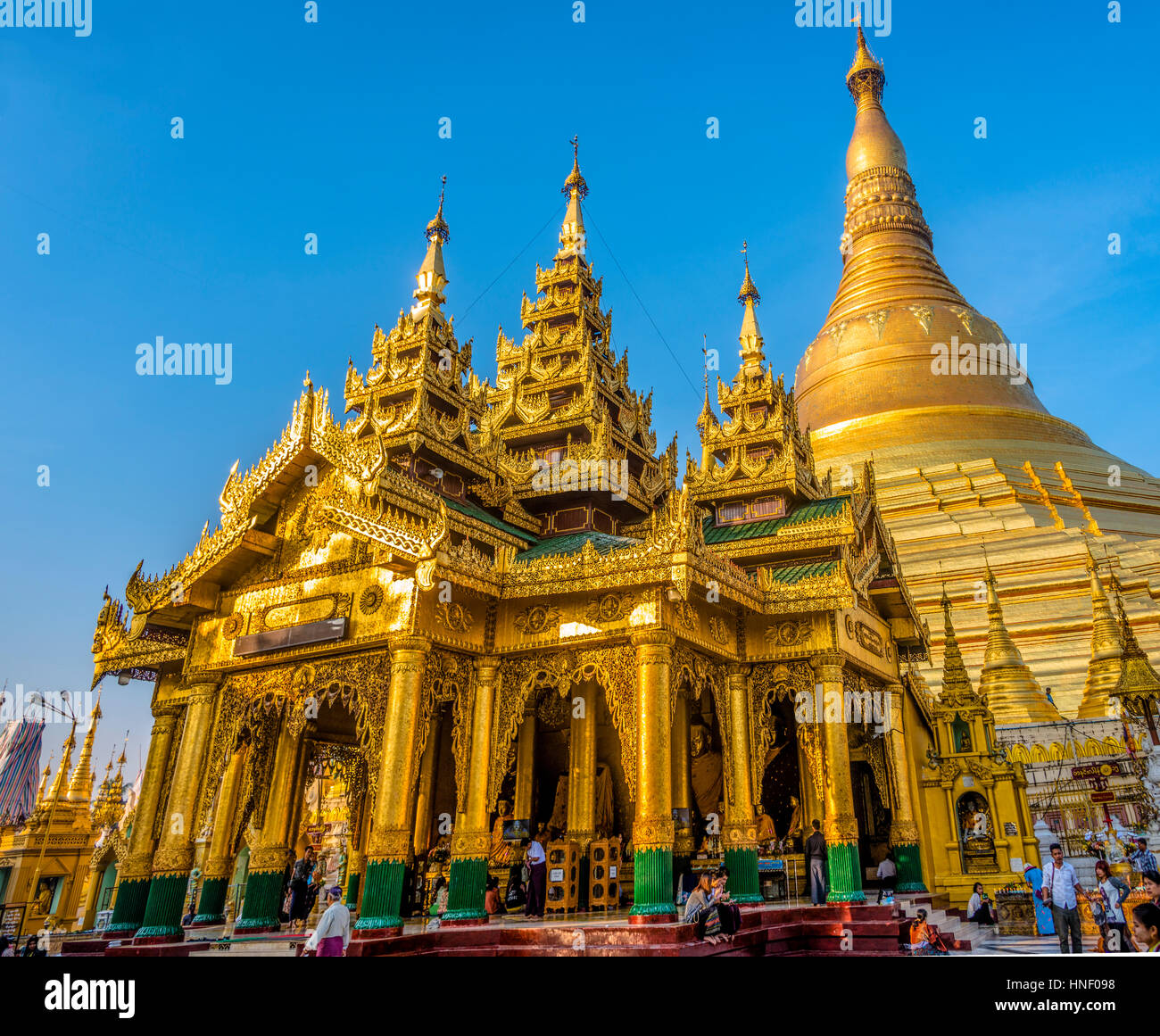 Golden Shwedagon Pagoda, main stupa, stupa, Shwedagon Paya, Shwedagon ...
