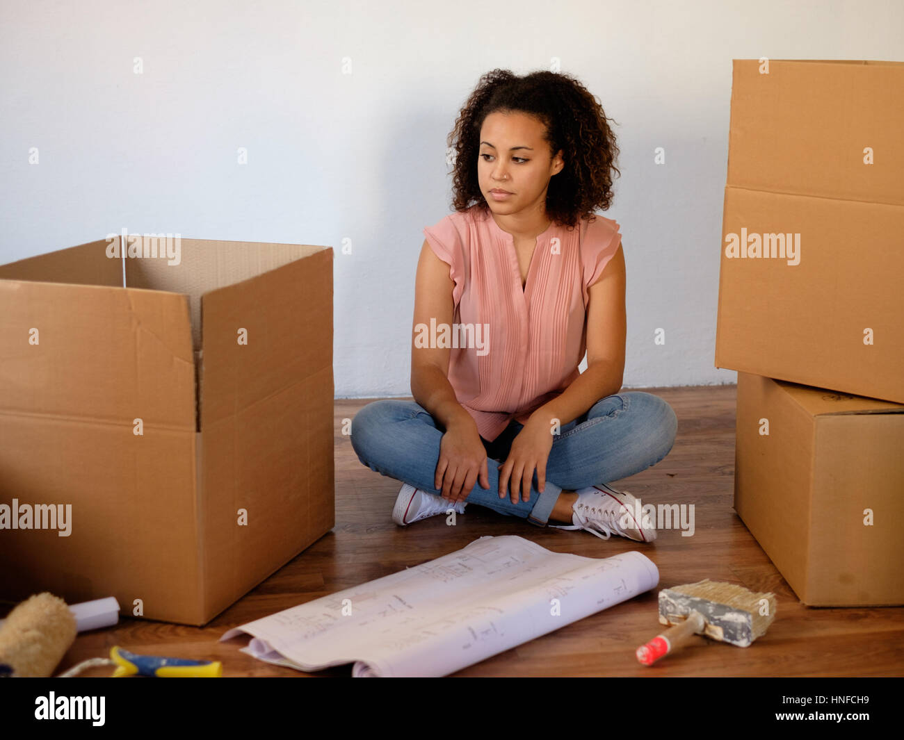 Relocation work hi-res stock photography and images - Alamy