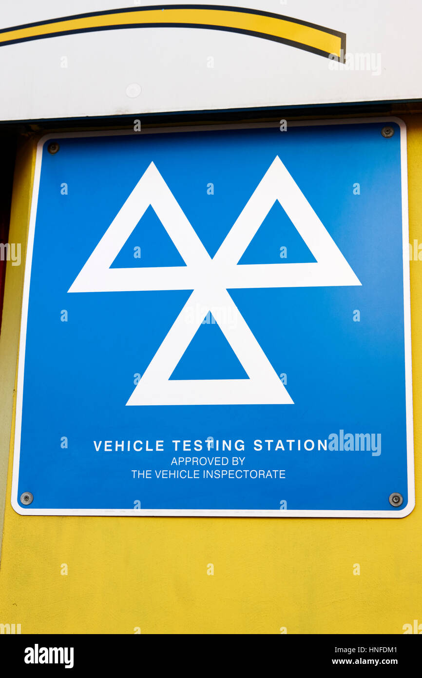 vehicle testing station approved by vehicle inspectorate sign uk Stock Photo