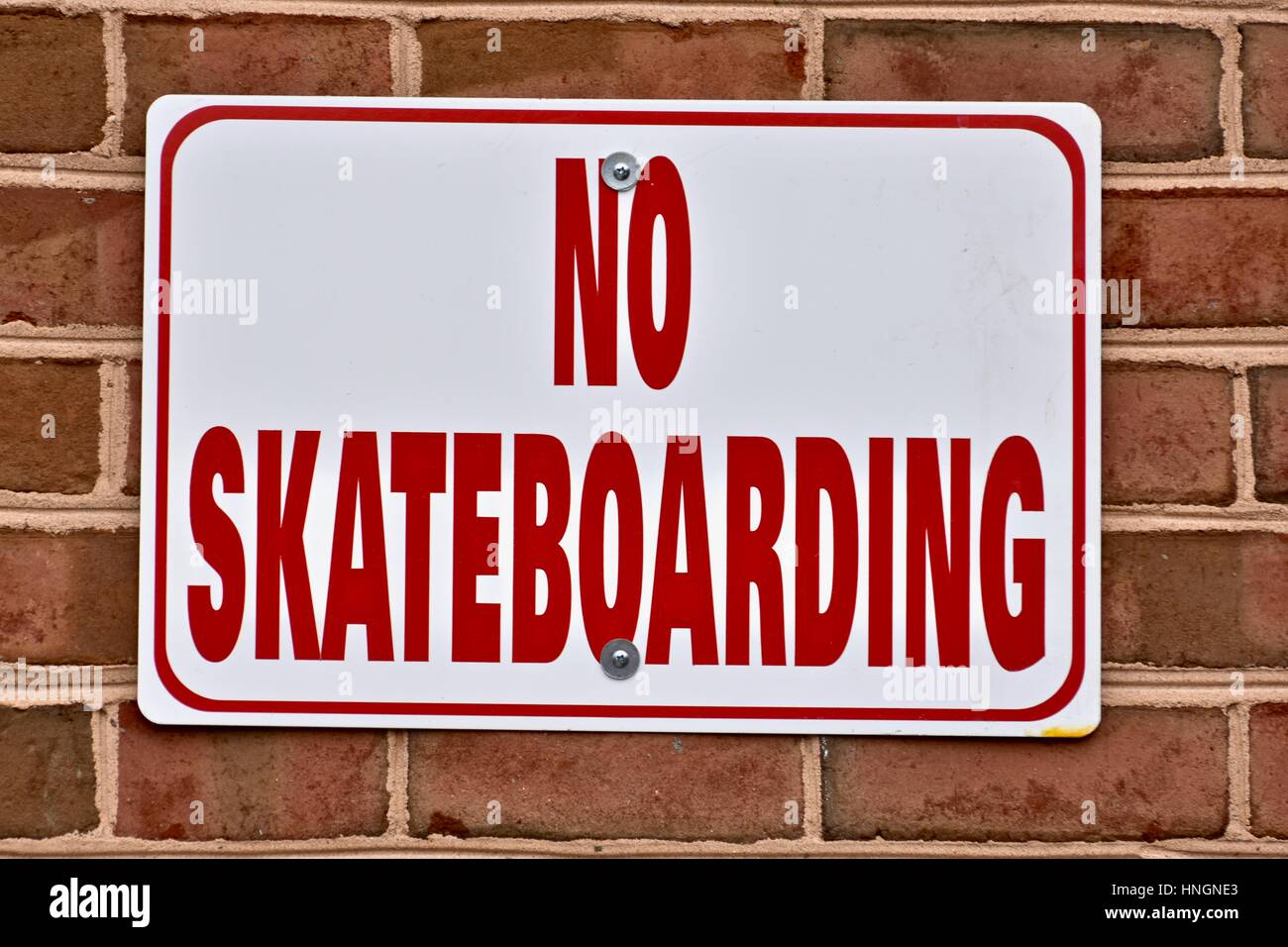 No skateboarding sign Stock Photo - Alamy