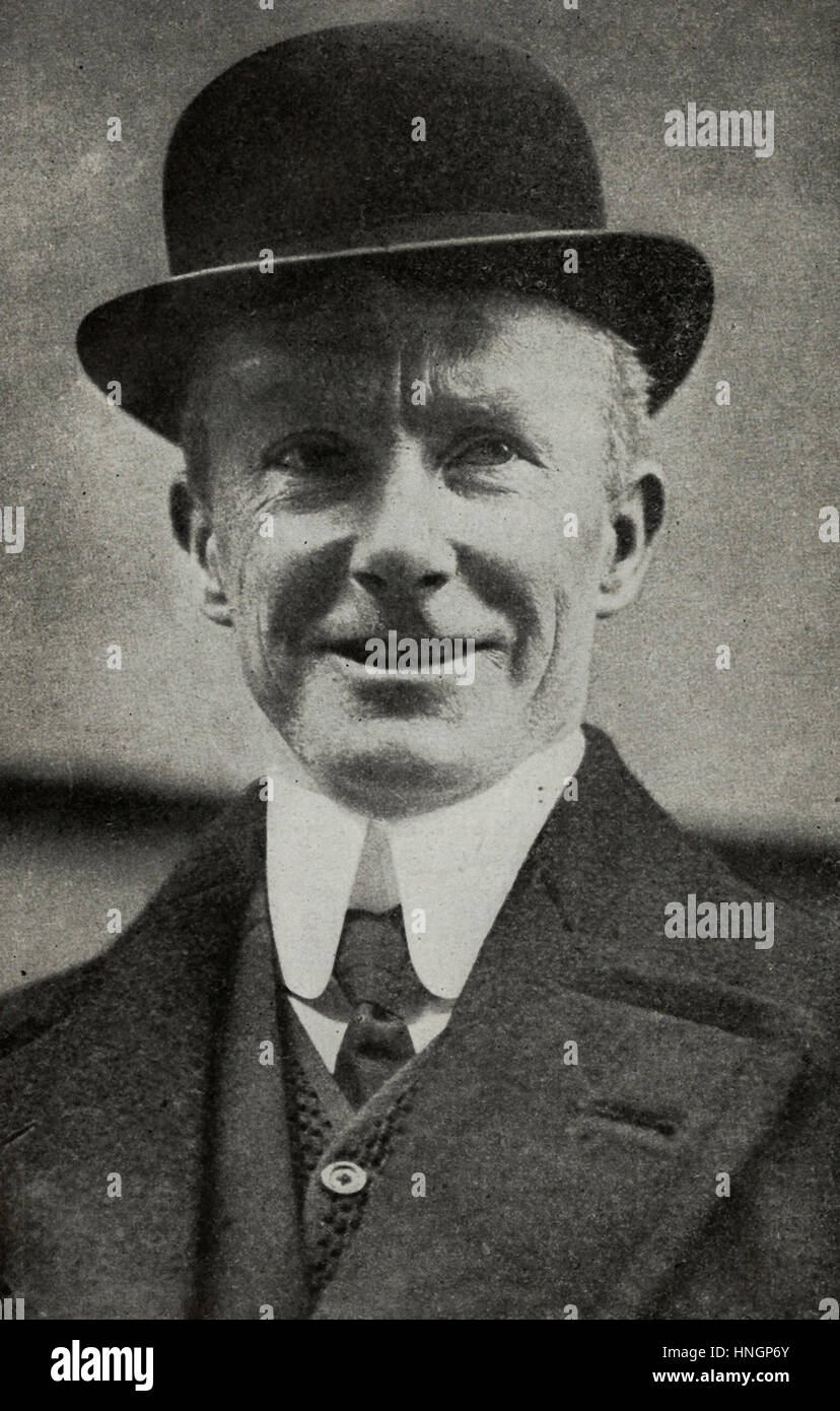 Captain Rostron of the Carpathia, whose ship brought the survivors of Titanic, after rescuing them, to New York Stock Photo