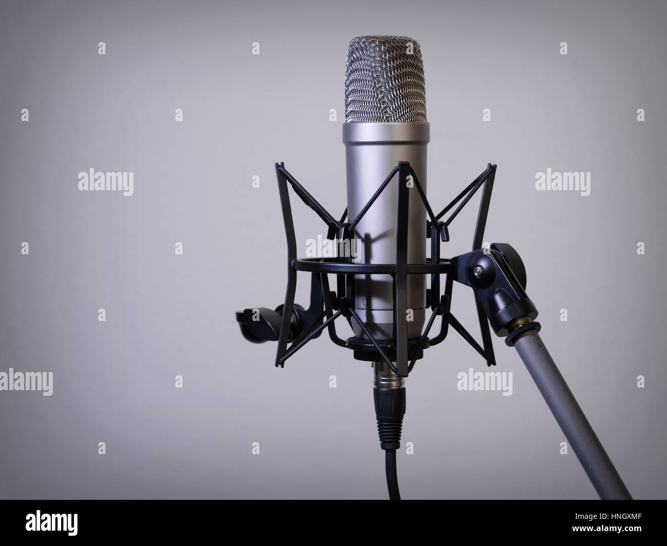 Mic stand hires stock photography and images Alamy