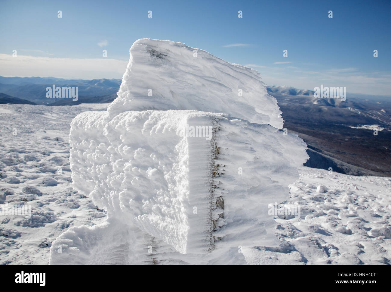 Appalachian Trail - Trail sign near the summit cone of Mount Washington ...