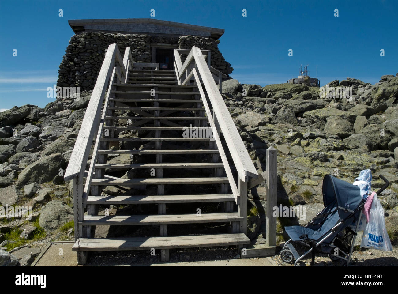 Mt washington summit house hi-res stock photography and images - Alamy