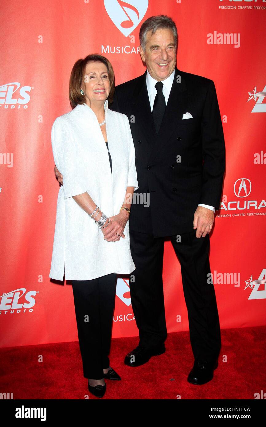 Los Angeles, CA, USA. 10th Feb, 2017. Nancy Pelosi, Paul Pelosi at arrivals for 2017 MusiCares Person of the Year Gala, Los Angeles Convention Center, Los Angeles, CA February 10, 2017. Credit: Priscilla Grant/Everett Collection/Alamy Live News Stock Photo