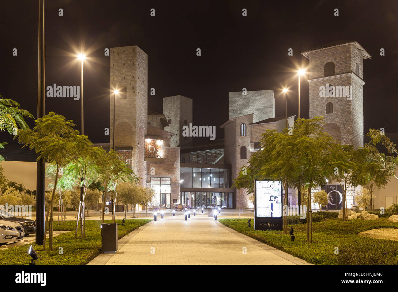 Mediabakery - Photo by Age Fotostock - Florida, Orlando, Premium Outlets,  shopping, Tommy Hilfiger, designer, clothing, outside, entrance.