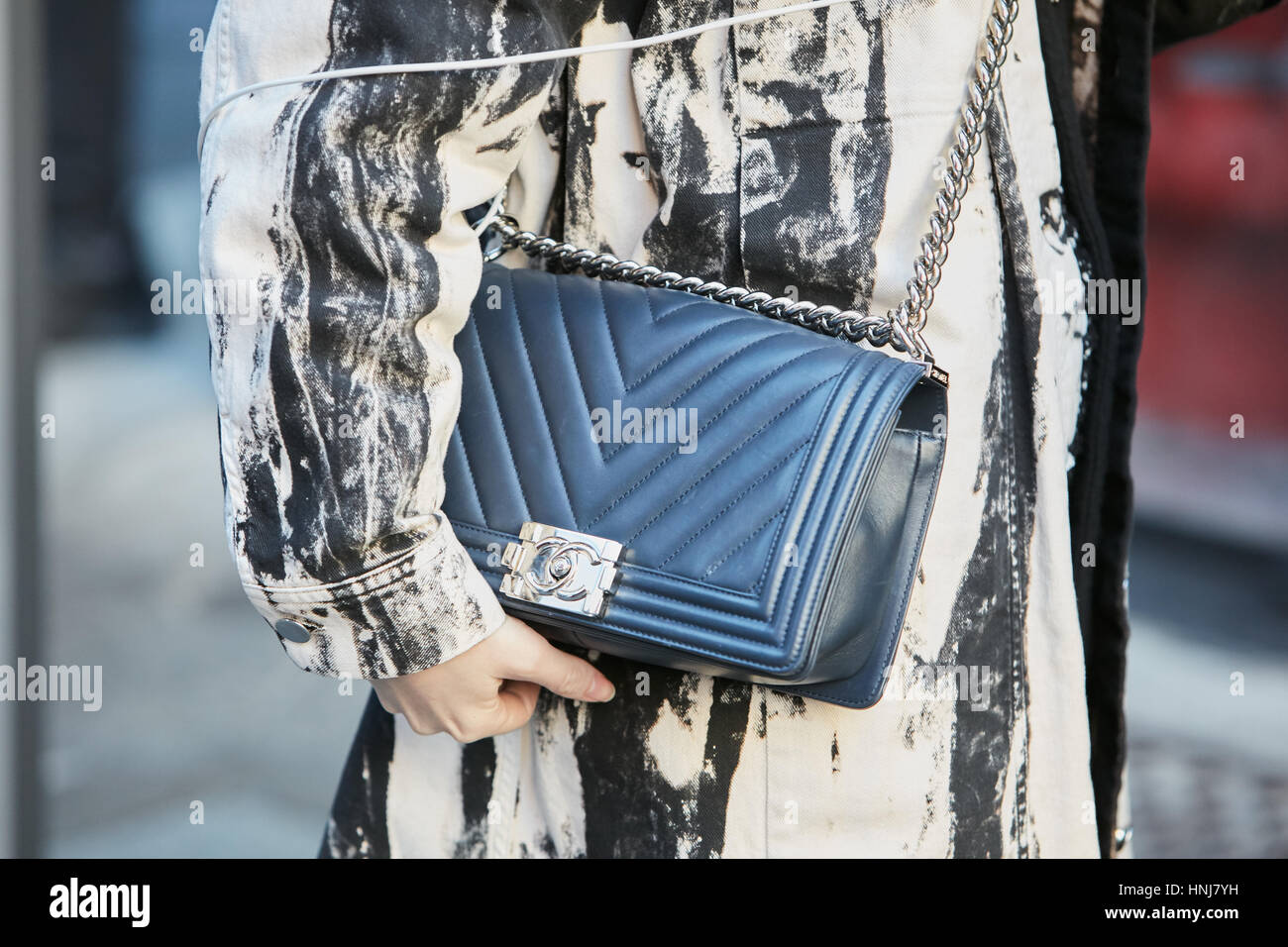 Silver chanel bag hi-res stock photography and images - Alamy