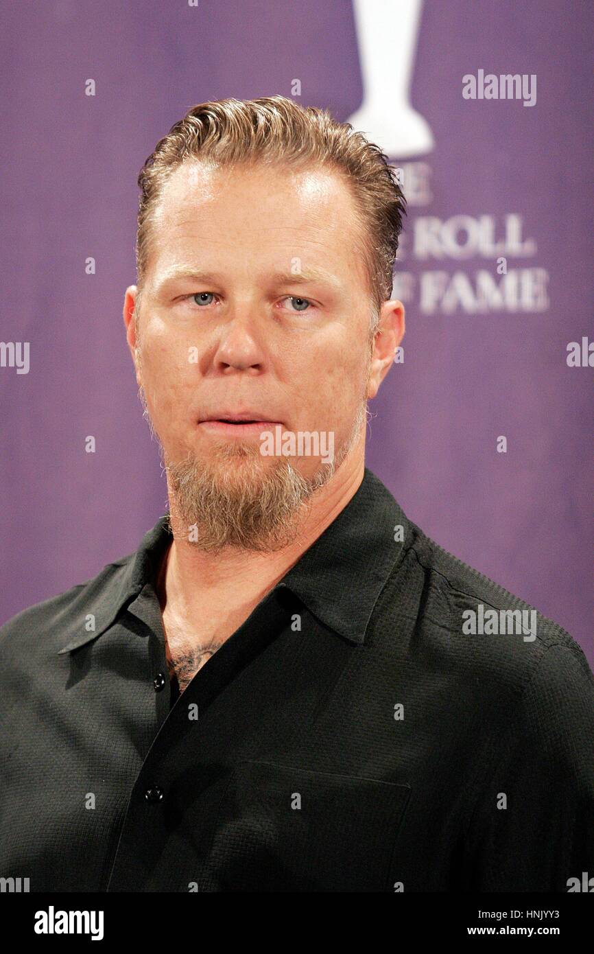 James Hetfield of 'Metallica' poses backstage during the 21st Annual Rock And Roll Hall Of Fame Induction Ceremony at the Waldorf Astoria on March 13, 2006 in New York City Stock Photo