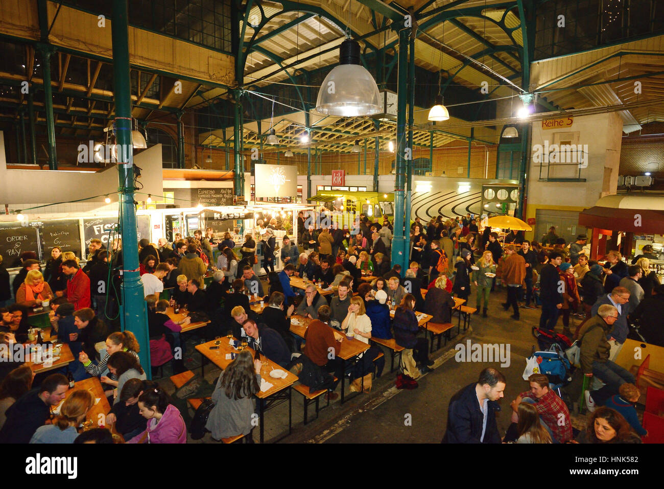 Street Food Thursday, Street Food Markt market, in Markthalle 9, IX, Belin SO36, Kreuzberg