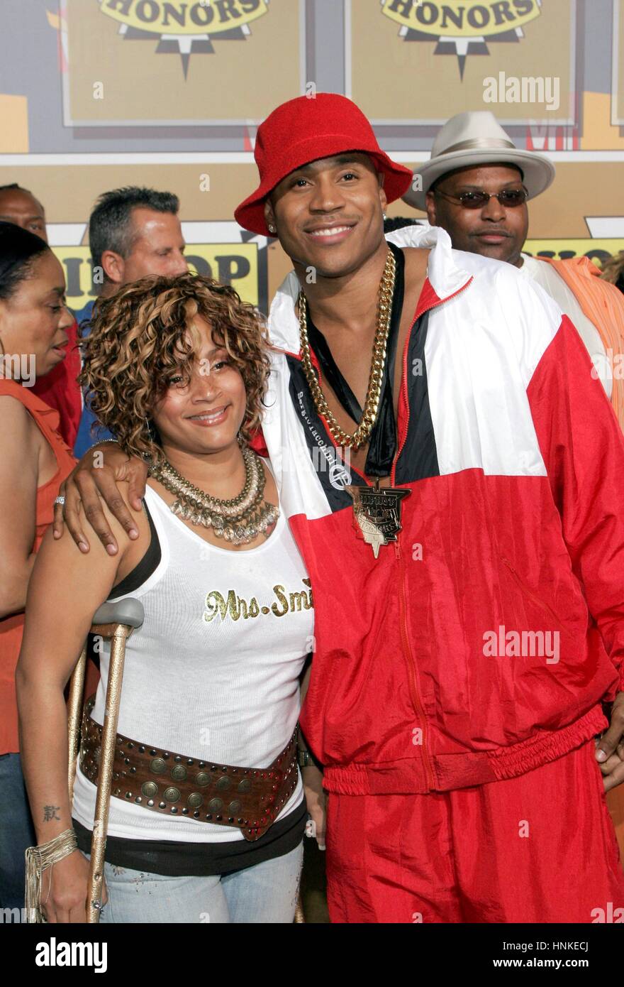 Actor/rapper LL Cool J and his wife arrives to the second annual "VH 1 ...