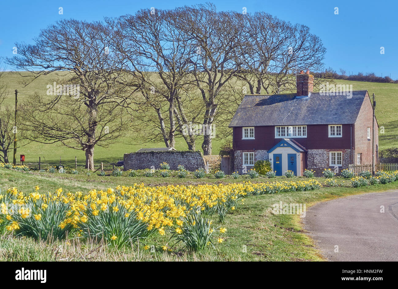 Spring cottage hires stock photography and images Alamy