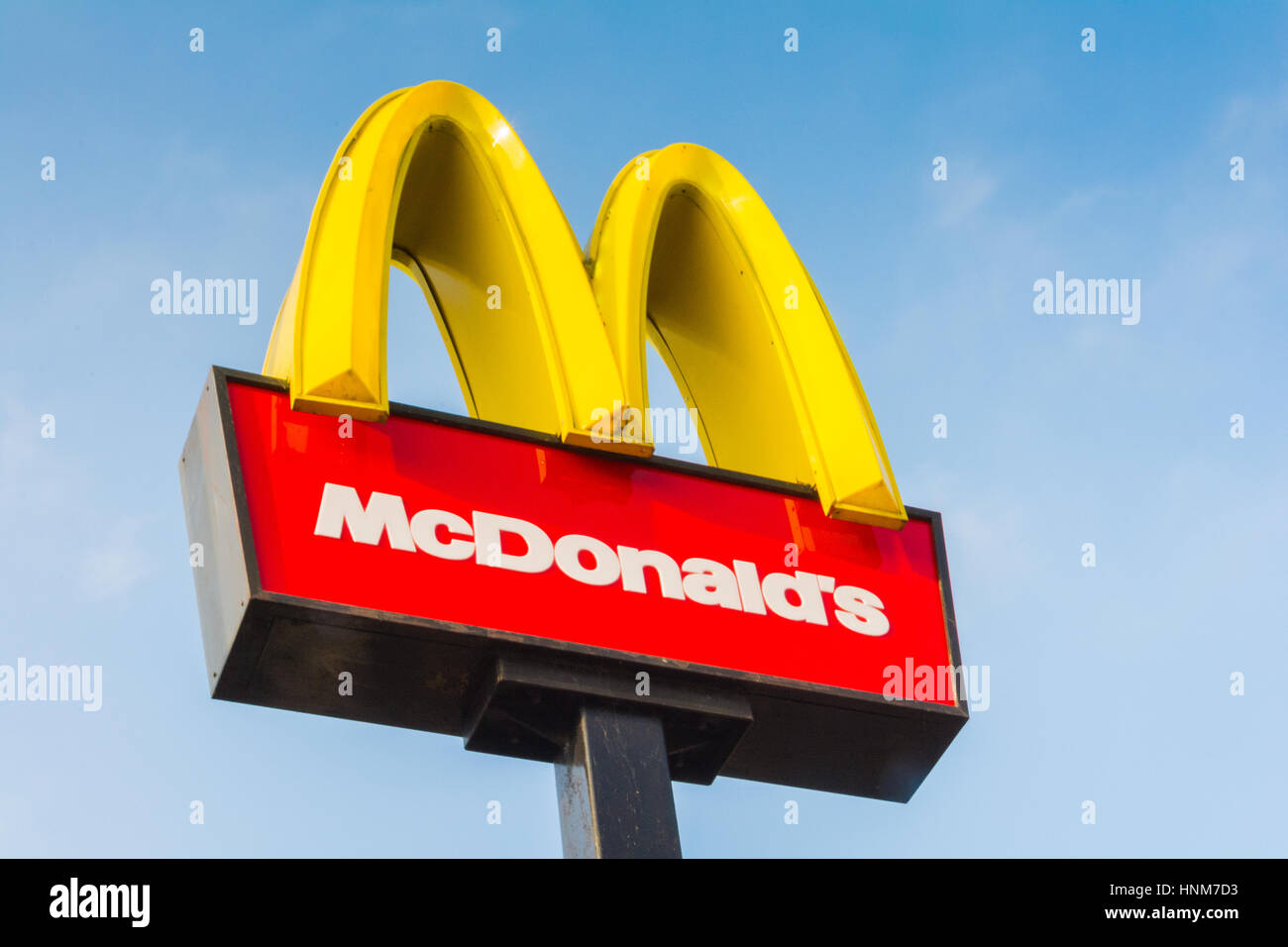 Mcdonalds Logo High Resolution Stock Photography and Images - Alamy