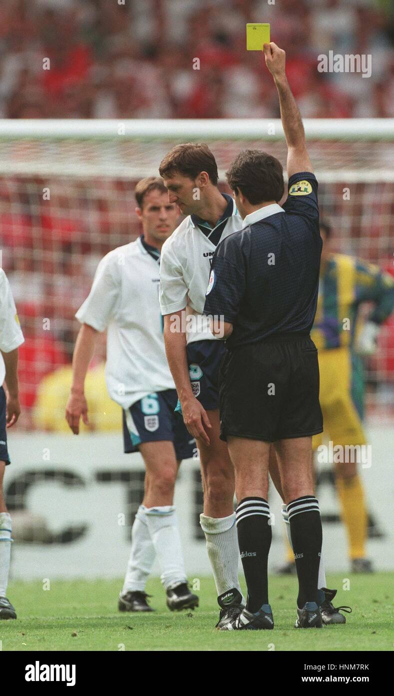 TONY ADAMS ENGLAND V SWITZERLAND 08 June 1996 Stock Photo Alamy