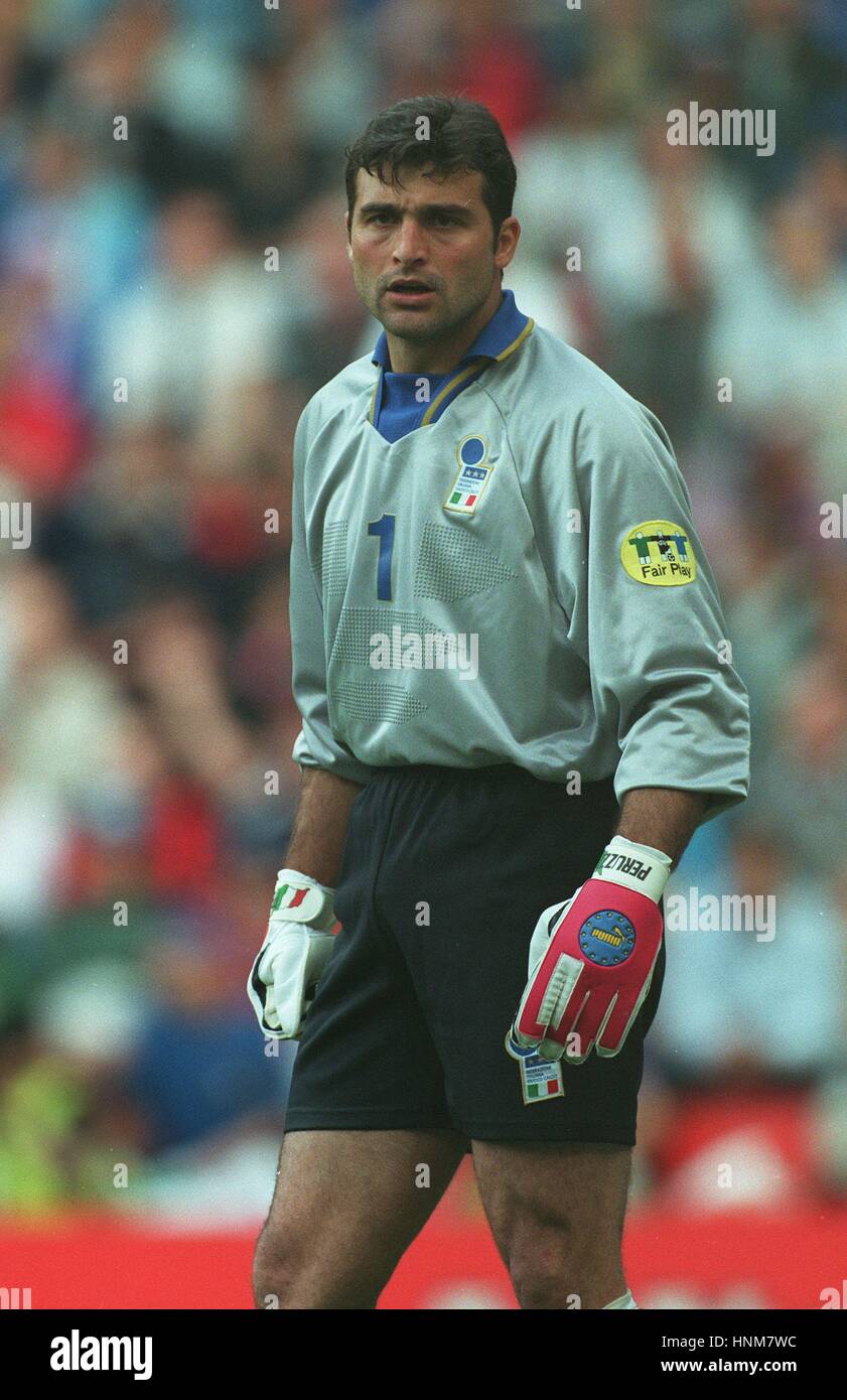 ANGELO PERUZZI ITALY & JUVENTUS 13 June 1996 Stock Photo 133825592 Alamy