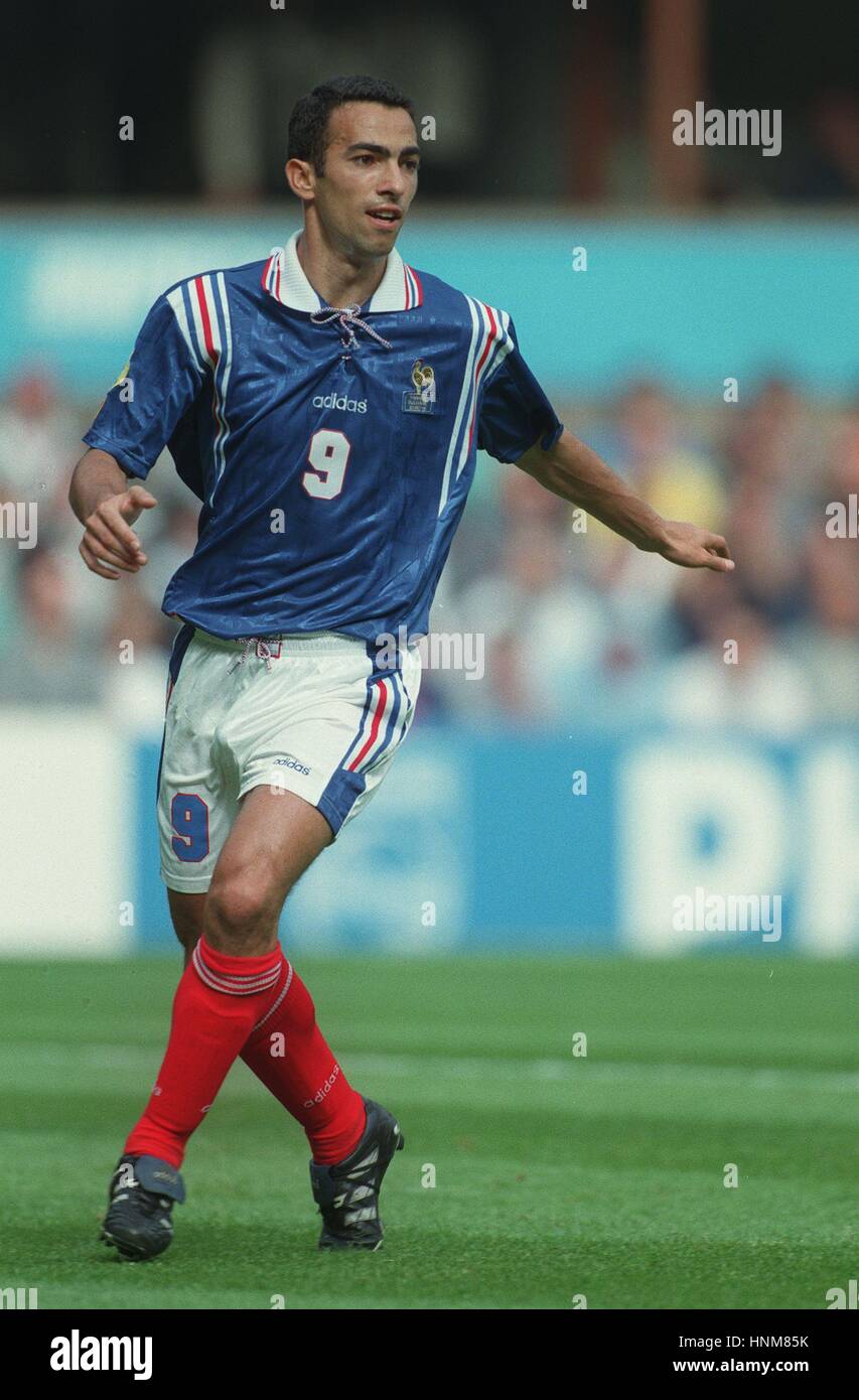 Djorkaeff 1996 Hi res Stock Photography And Images Alamy djorkaeff-1996-hi-res-stock-photography-and-images-alamy